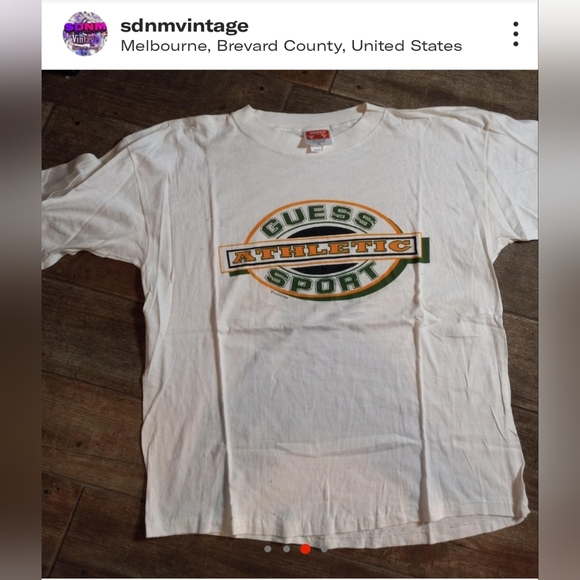 1995 Guess Athletic tee - Picture 2 of 4